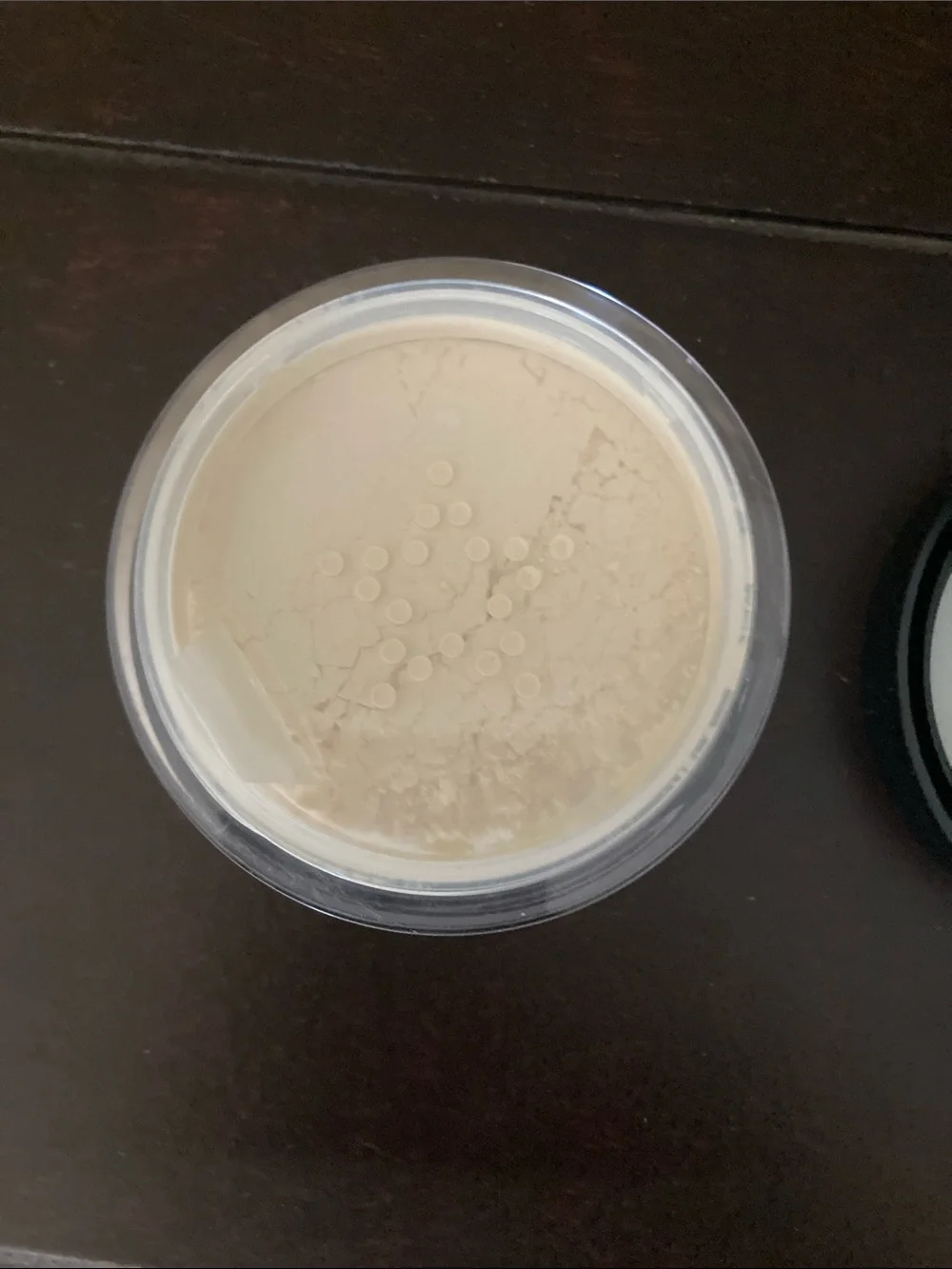 KVD Lock-it translucent setting powder